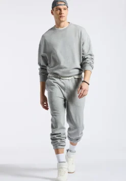 Famke Men's Relaxed Crewneck Sweatshirt, Heather Grey - BM24541