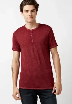 Kasum Buttoned Henley Men's T-Shirt in Dark Red - BM21411