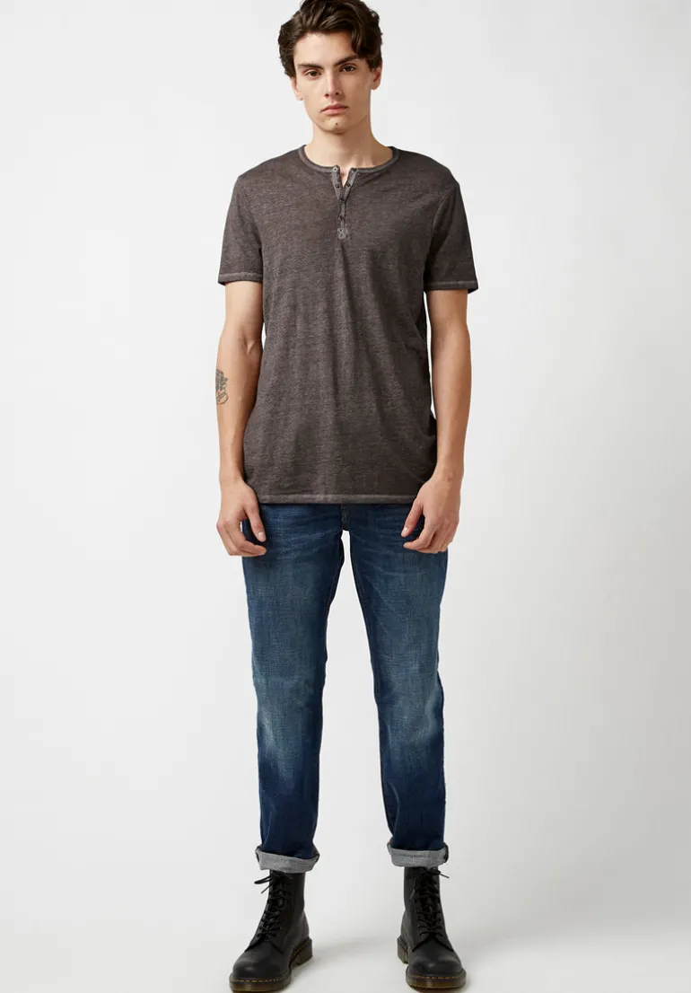Kasum Buttoned Henley Men's T-Shirt in Dark Grey - BM21411