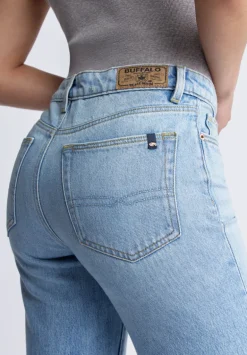 Mid Rise Straight Mary Women's Jeans, veined and worked - BL15926