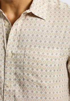 Sirilo Men's Short Sleeve Fitted Shirt with Geometric Print, Milk - BM24652