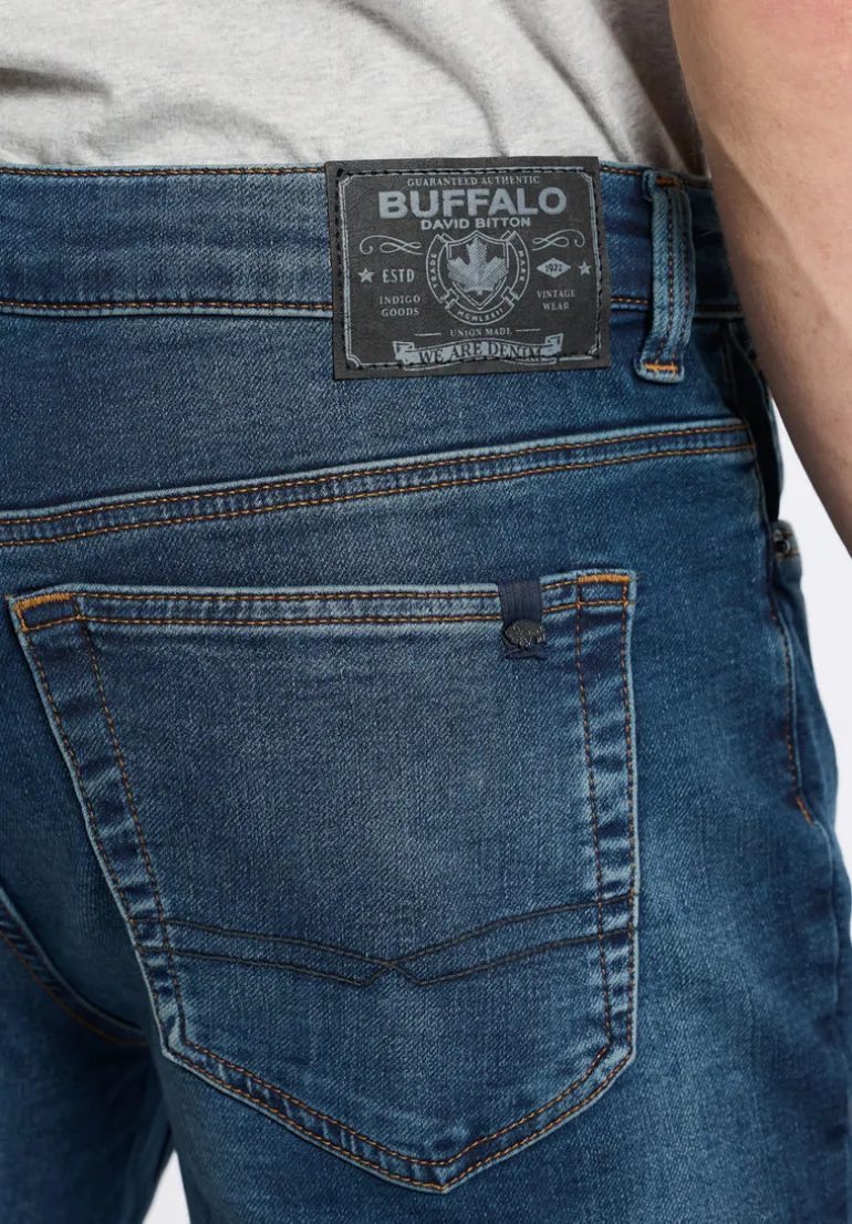 Straight Six Men's Freedom Flex Jeans in Dark Sanded Blue - BM22946