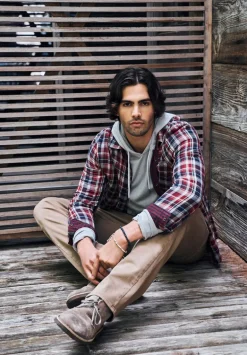 Surza Men’s Long-Sleeve Reversible Plaid Shirt, Red - BM24056